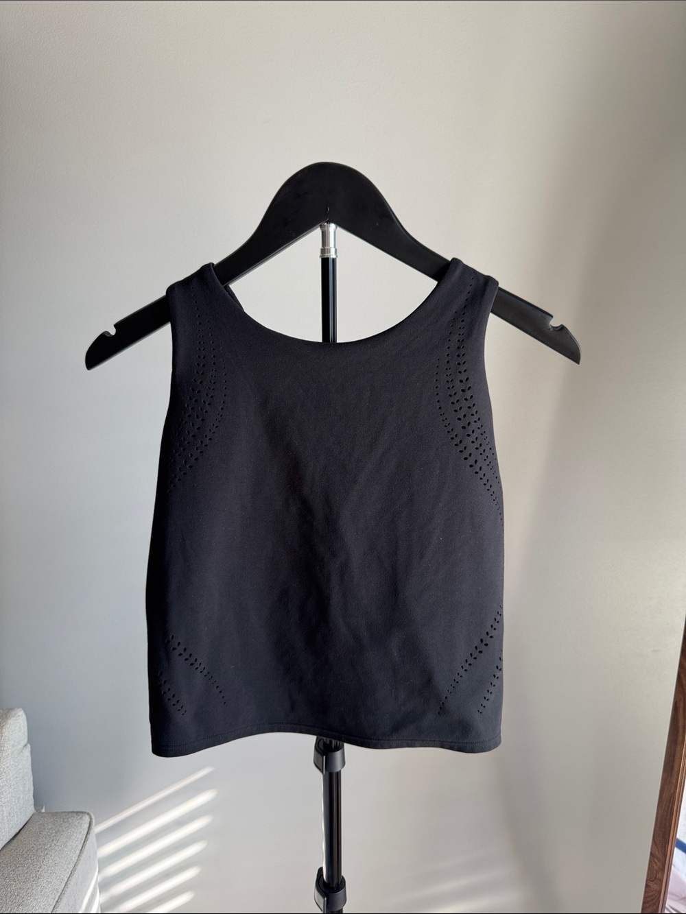 Athleta Women's Crop Top - Black